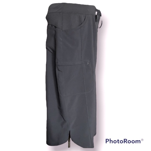 Scrub Skirt - Picture 2 of 6